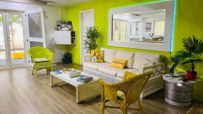 ShineAwayHomes - Family Beach Front No air con
